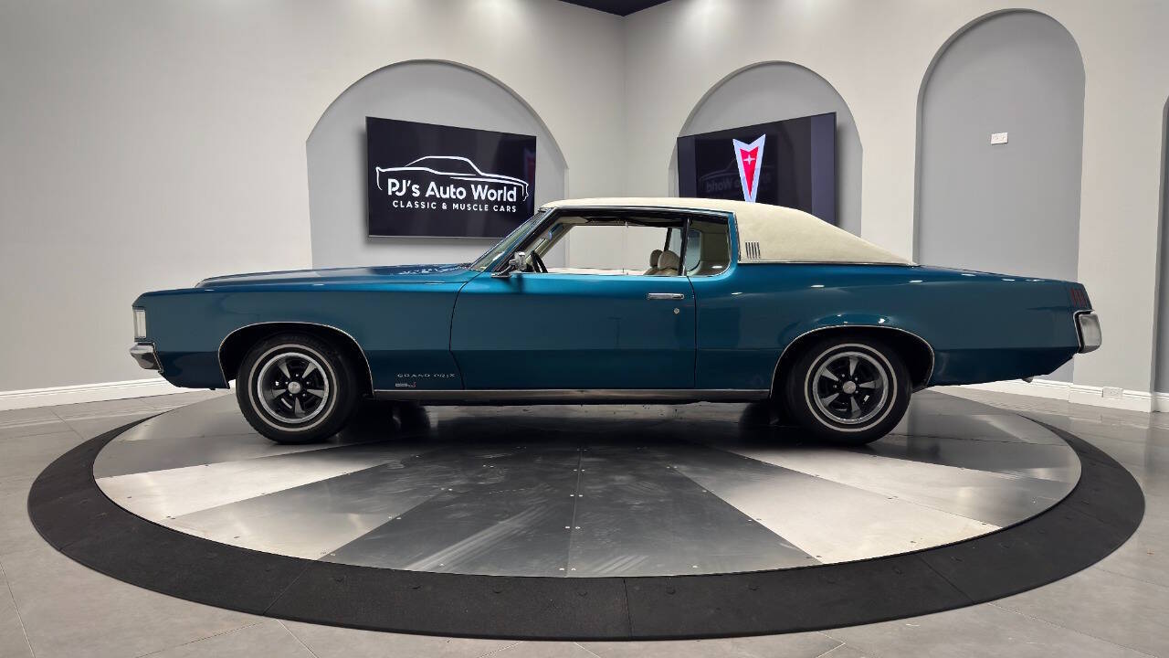 Pontiac-Grand-prix-1969-Blue-White