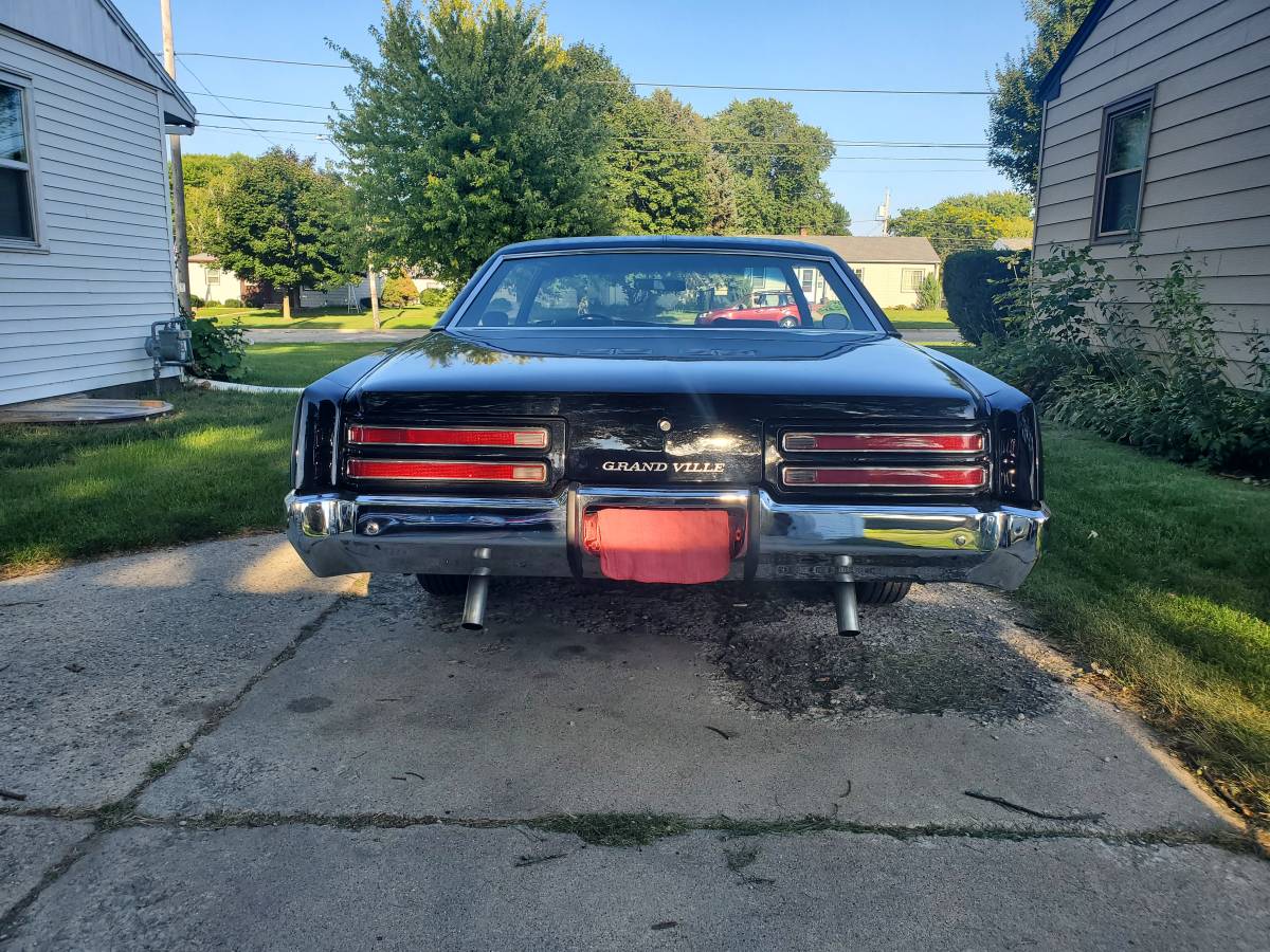 Pontiac-Grandville-1971-Black