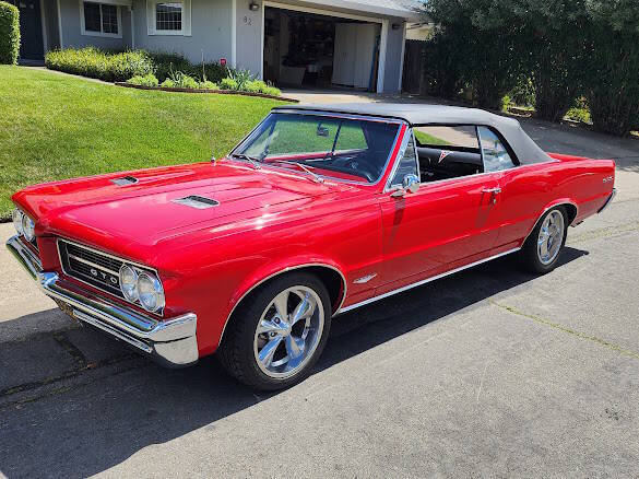 Pontiac-Gto-1964-Red-Black