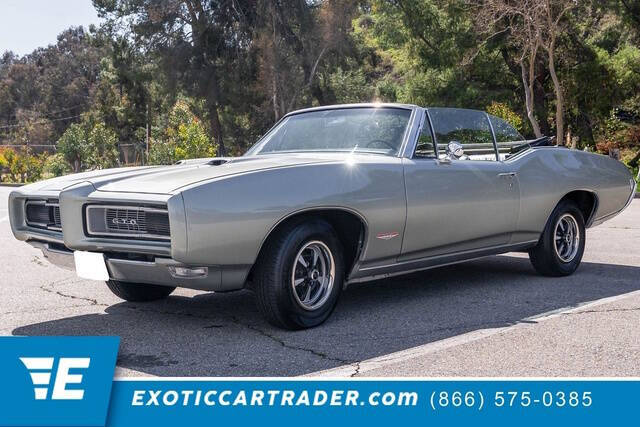 Pontiac-Gto-1968-Springmist-Green-Black
