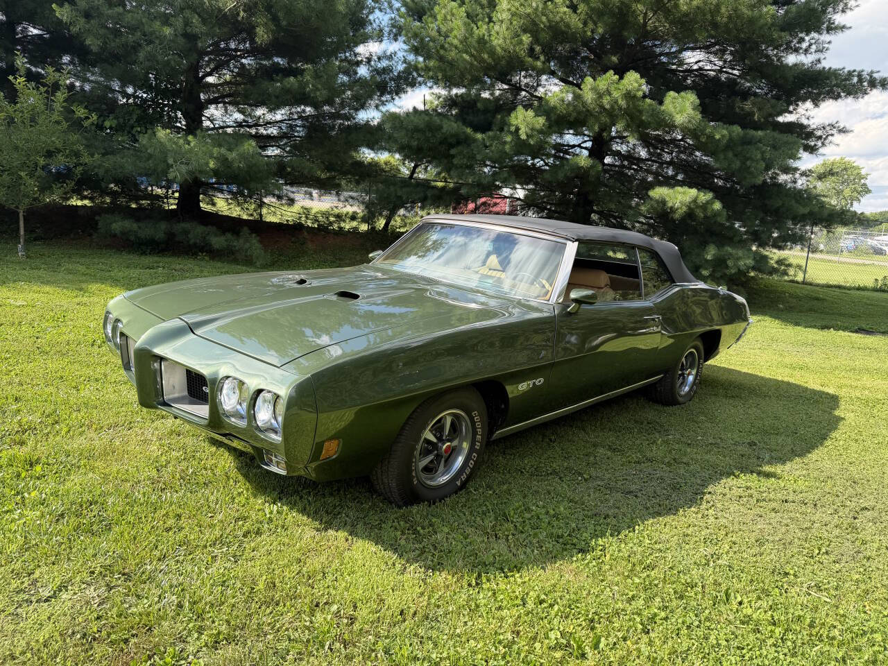 Pontiac-Gto-1970-Green-Tan