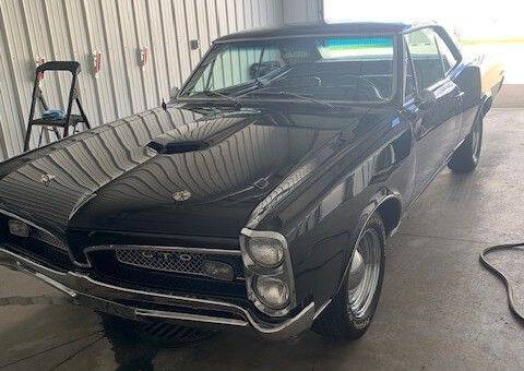 Pontiac-Gto-tribute-1967-Black-Black