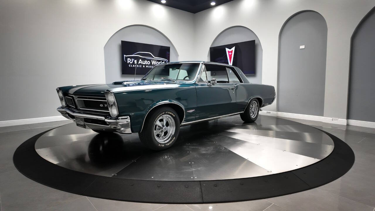 Pontiac-Lemans-1965-Teal-Black