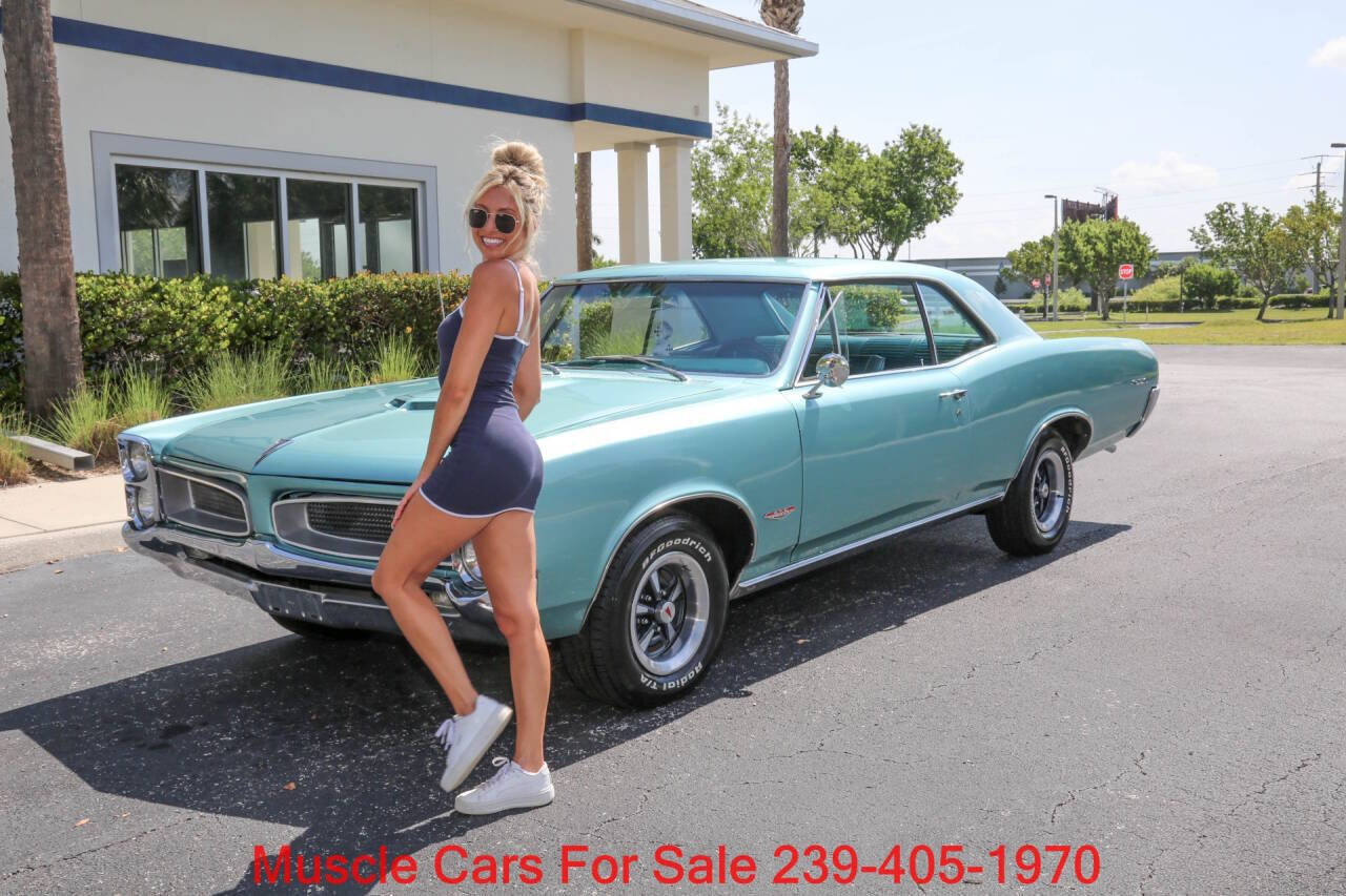Pontiac-Lemans-1966-Teal-Blue