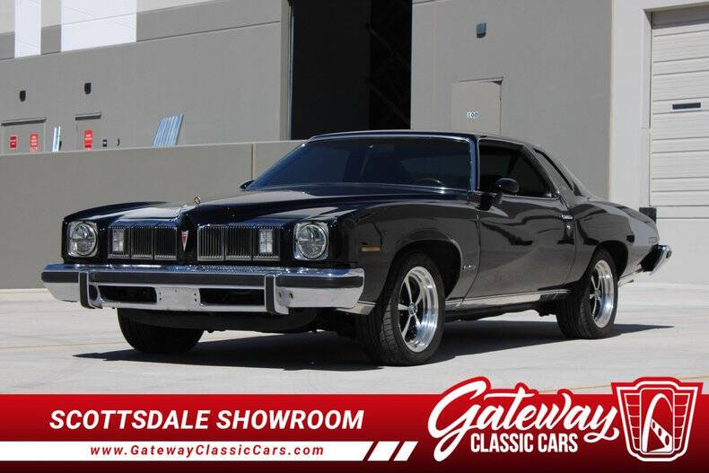 Pontiac-Lemans-1975-Black-Black