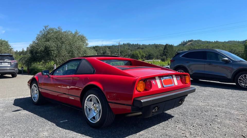 Pontiac-Mera-1987
