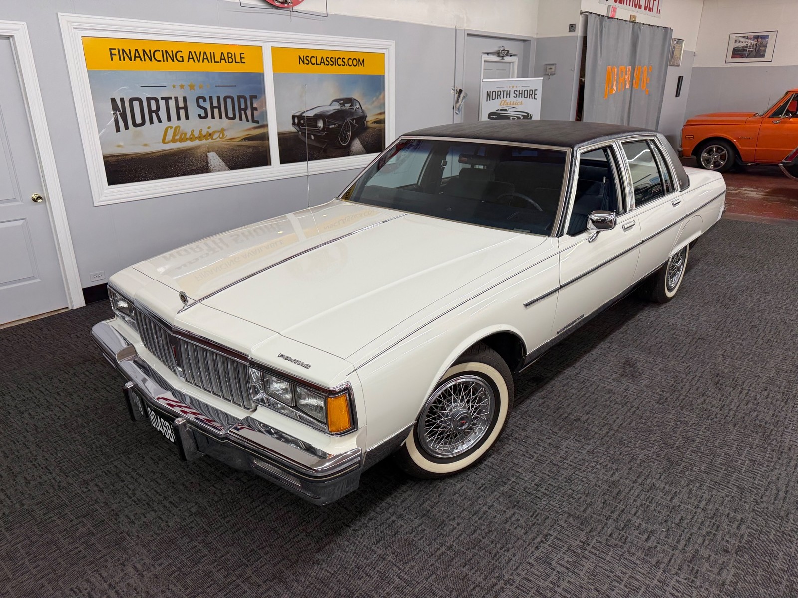 Pontiac-Parisienne-1985-Sedan-Blue