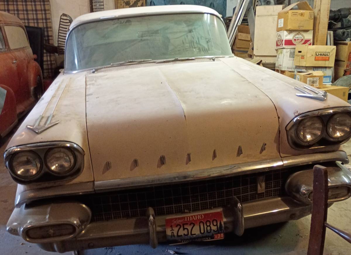 Pontiac-Superchief-1958