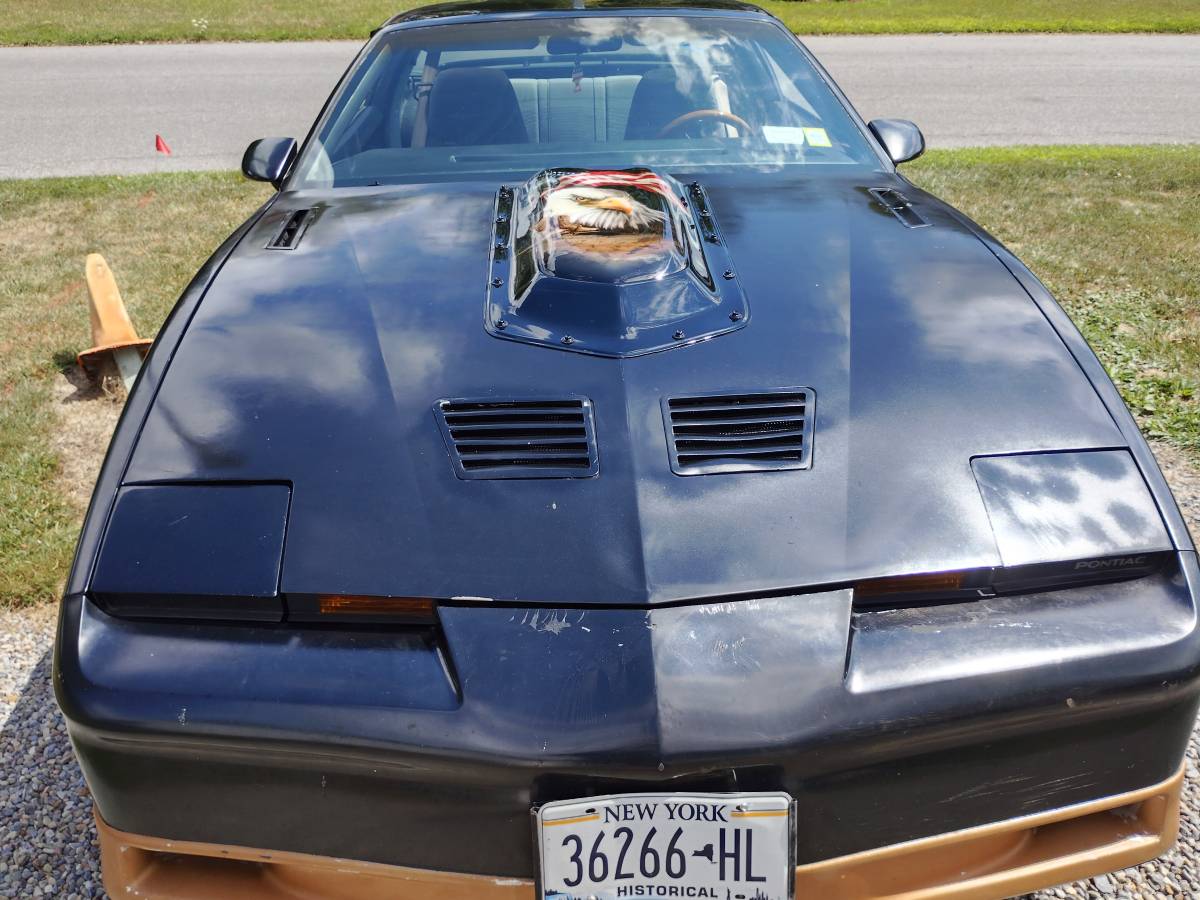 Pontiac-Trans-am-1986-black