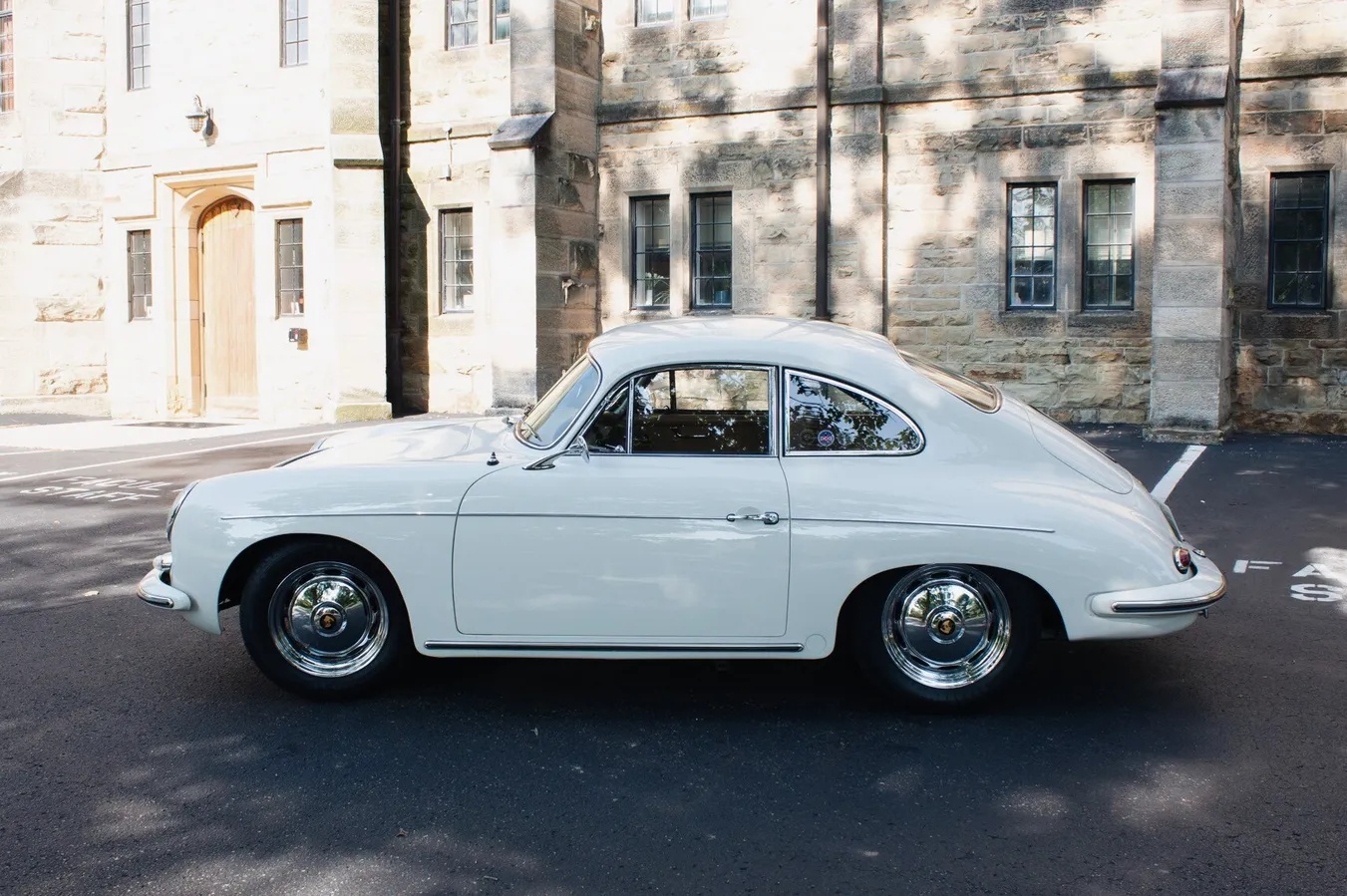 Porsche-356b-1959-Ivory-Light-Brown