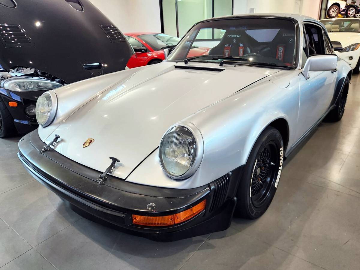 Porsche-911-sc-1978-Gray