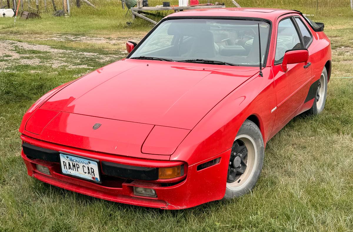 Porsche-944-1984