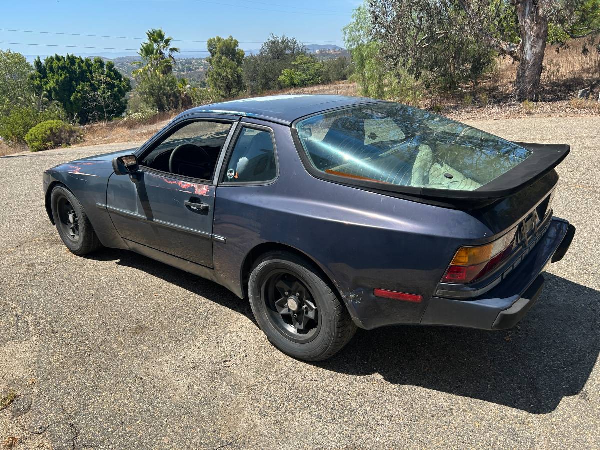 Porsche-944-1986-blue