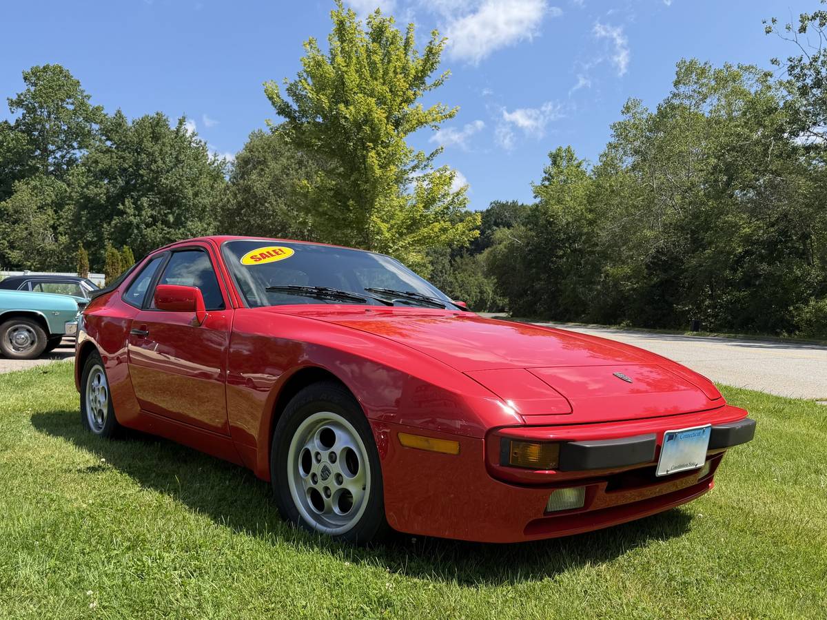 Porsche-944-1987