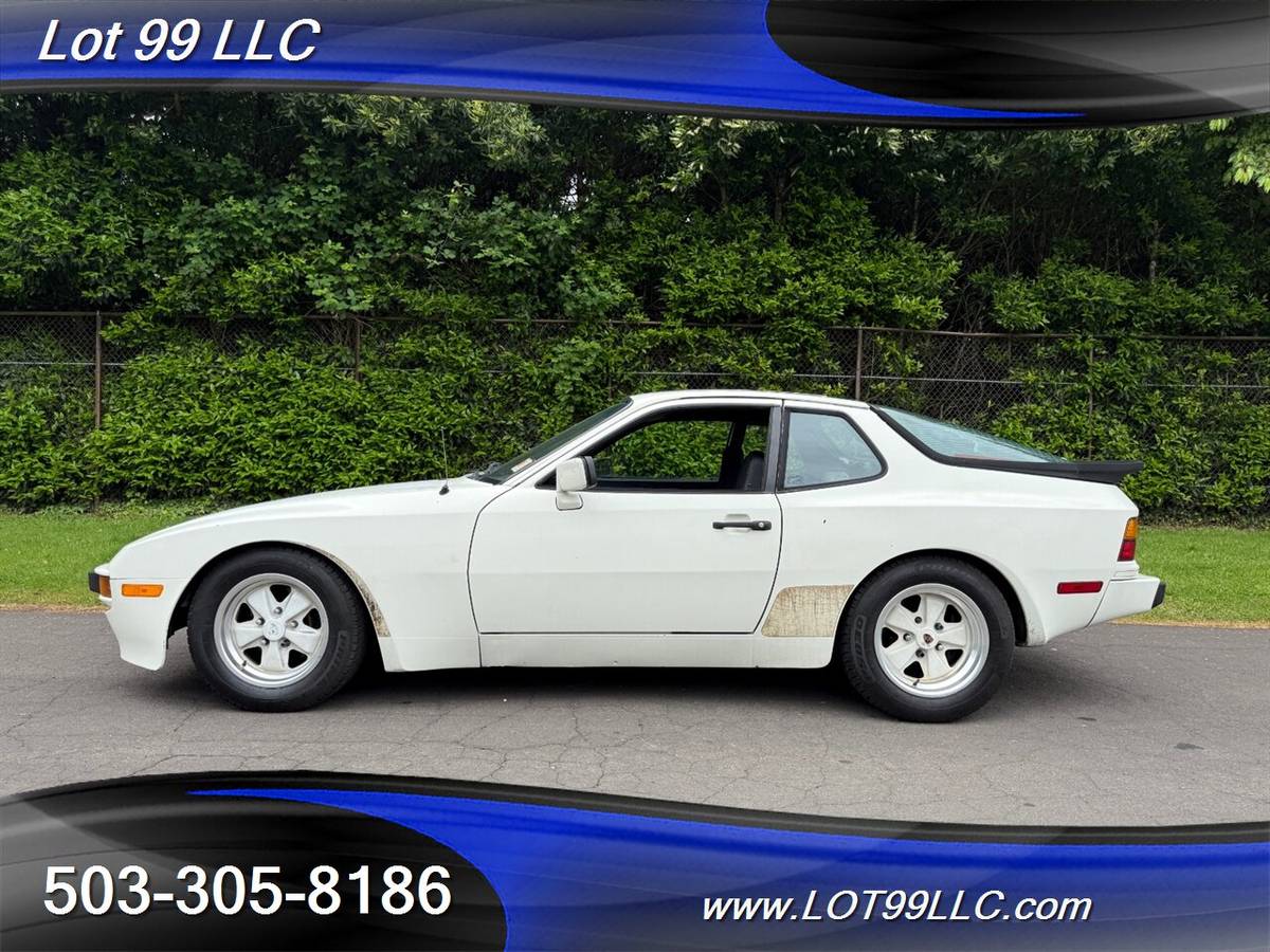 Porsche-944-5-speed-manual-clean-title-no-rust-runs-and-1984-white
