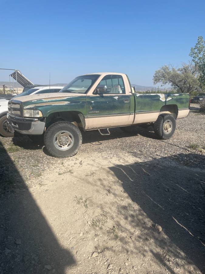 Ram-2500-1995-green
