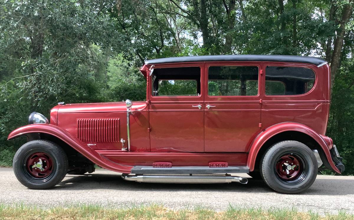 Reo-flying-cloud-1929-Red