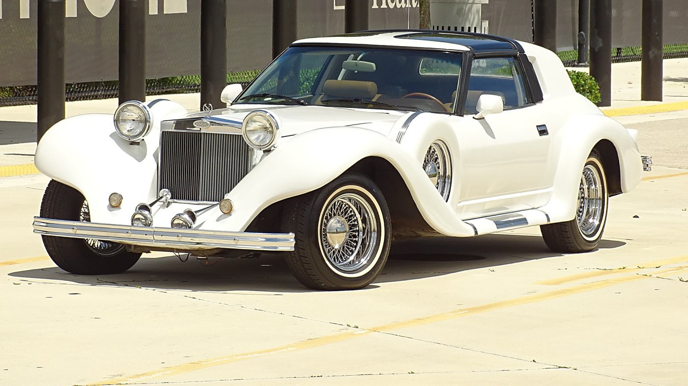 ReplicaKit-Makes-1984-TWO-DOOR-COUPE-TAN