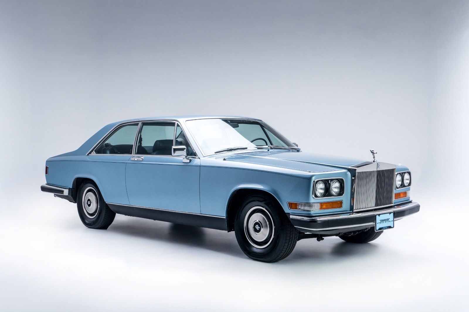 Rolls-Royce-Camargue-1981-SEDAN