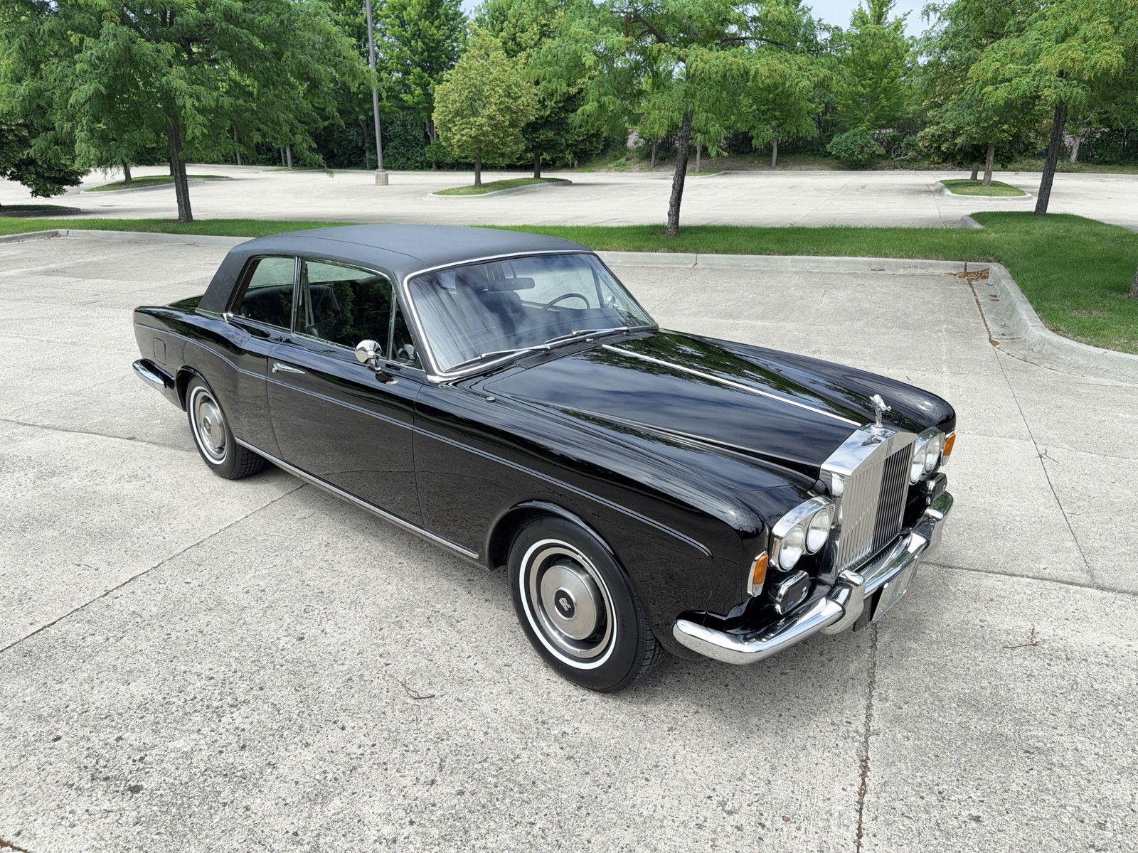Rolls-Royce Corniche 1975