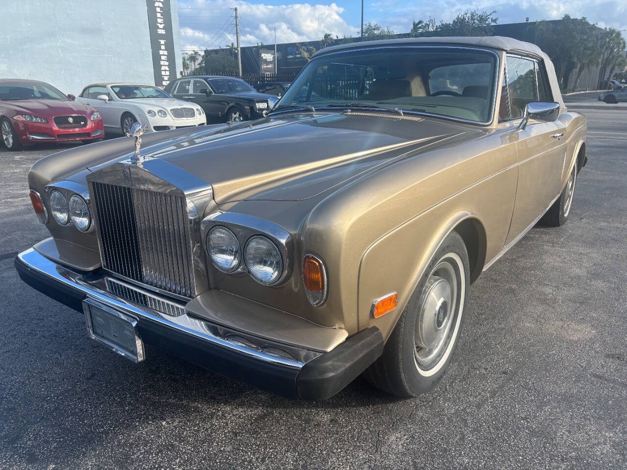 Rolls-Royce-Corniche-1981-Convertible-Tan Rolls-Royce Corniche 1981