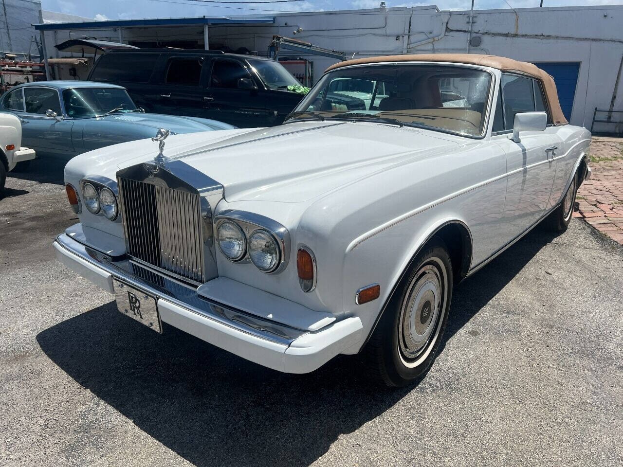 Rolls-Royce-Corniche-1988-Convertible-Tan Rolls-Royce Corniche 1988