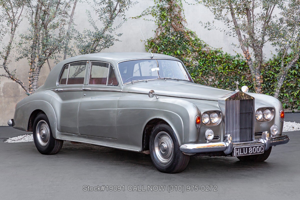 Rolls-Royce-Silver-Cloud-III-1965