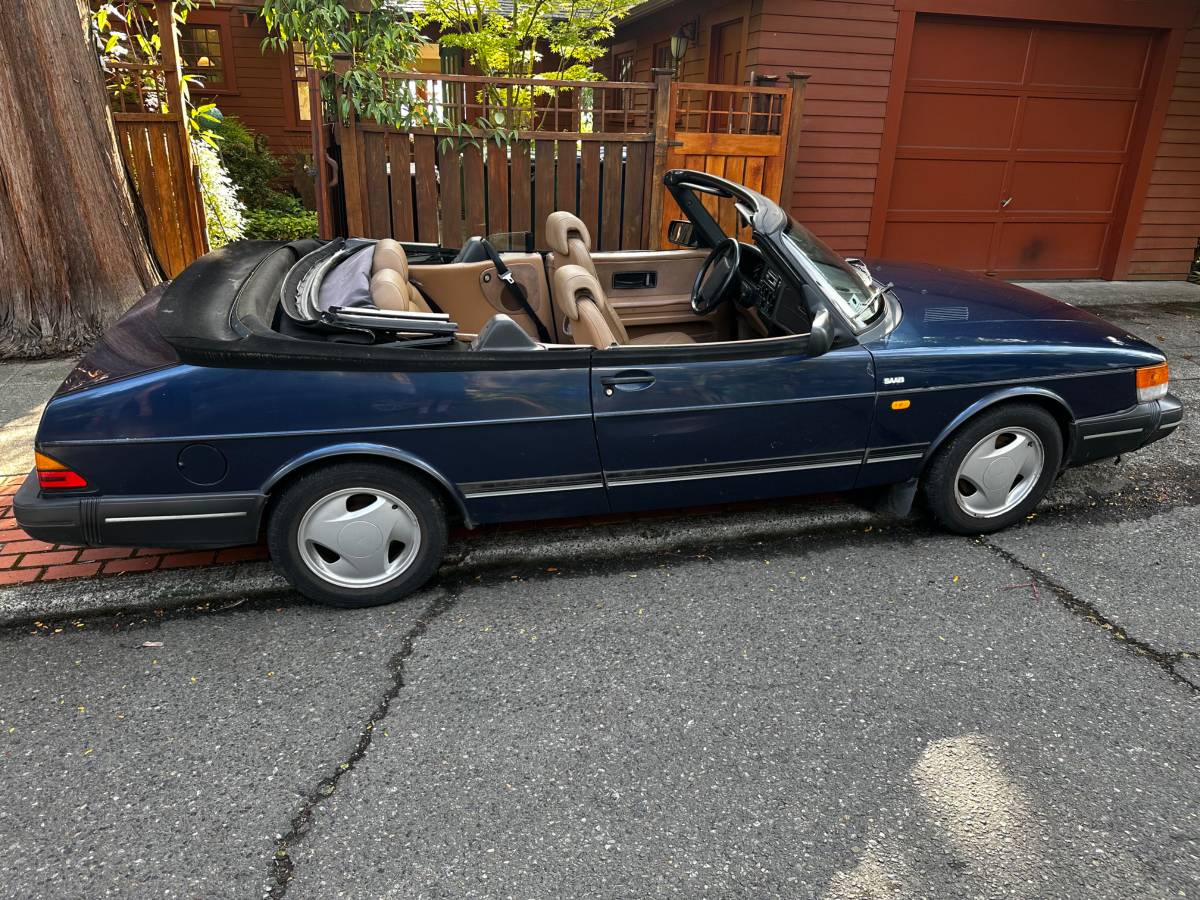 Saab-900-turbo-convertible-1992-blue