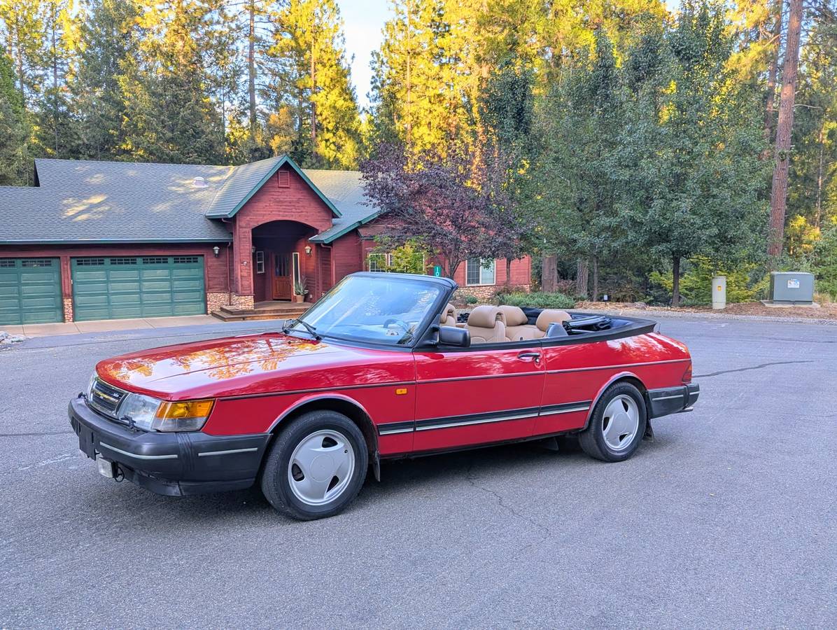 Saab-900-turbo-convertible-1993-Red