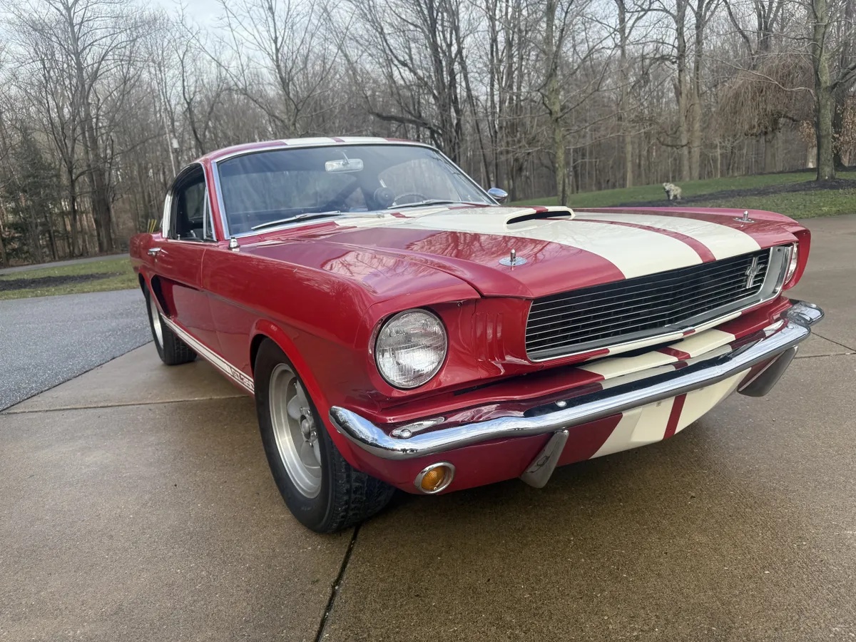 Shelby-Gt350-1966-Red-Black