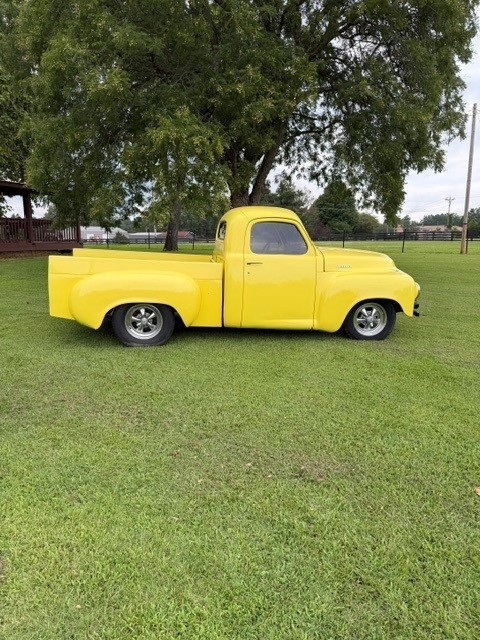 Studebaker-1-Series-1953-Cab-Chassis-Black