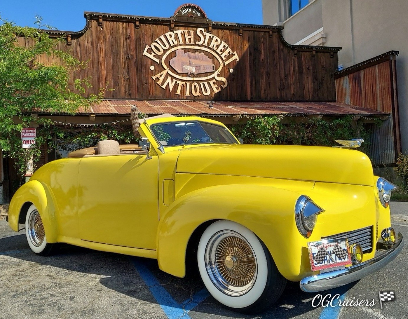 Studebaker-Champion-1942-Coupe-Brown