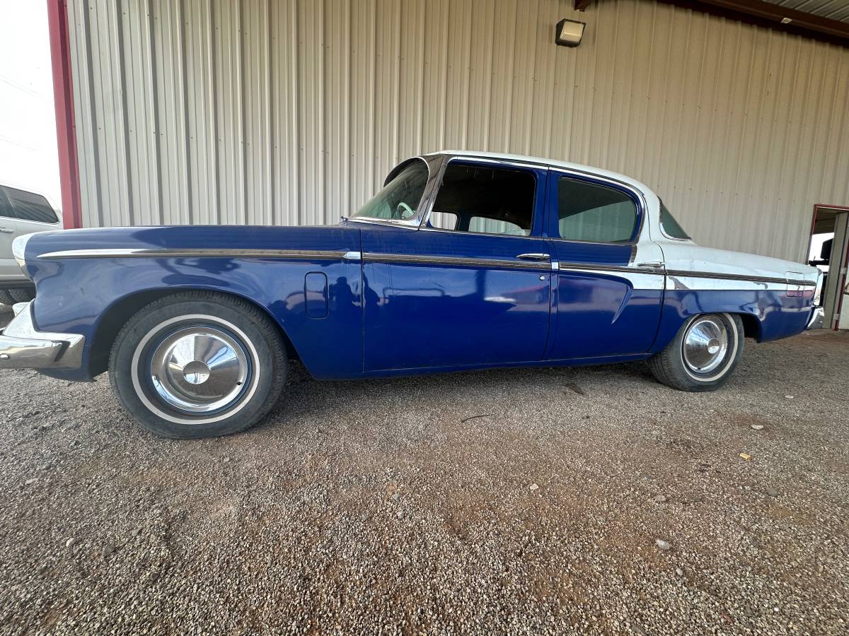 Studebaker-Commander-1955-blue