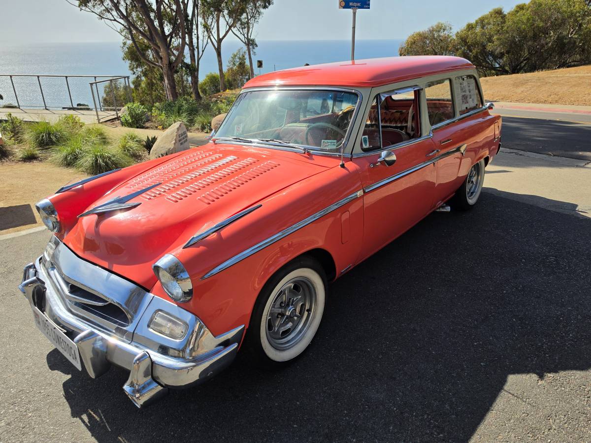 Studebaker-Commander-conestoga-1955