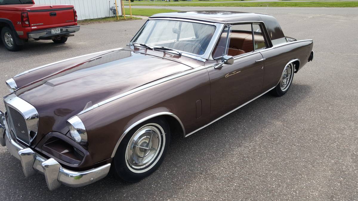 Studebaker-Hawk-gran-turismo-1962-Brown