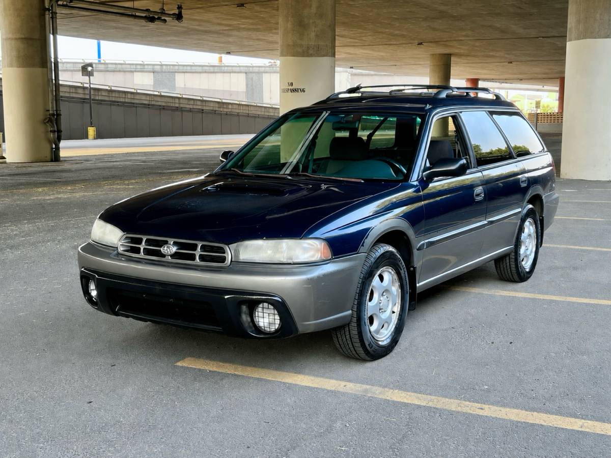 Subaru-Legacy-outback-wagon-1996