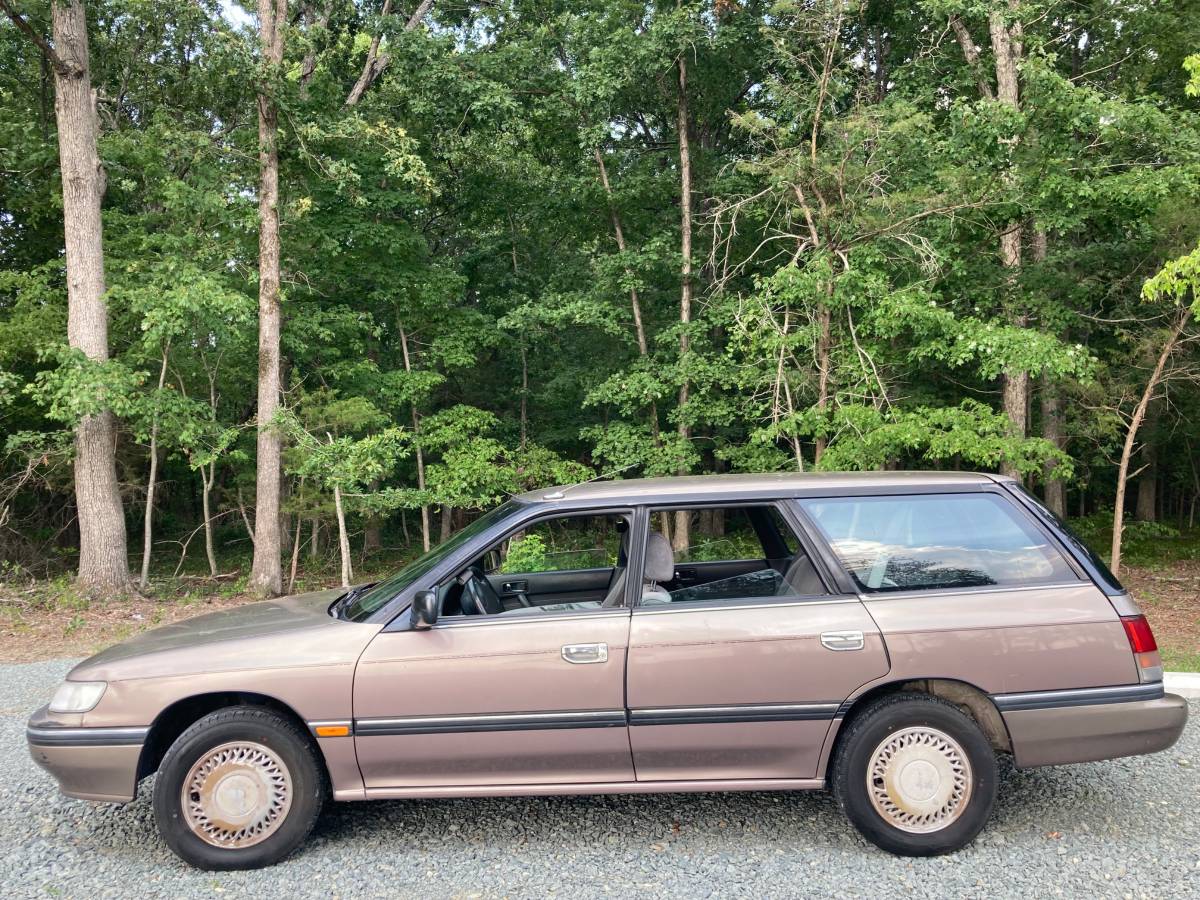 Subaru-Legacy-wagon-1994-brown