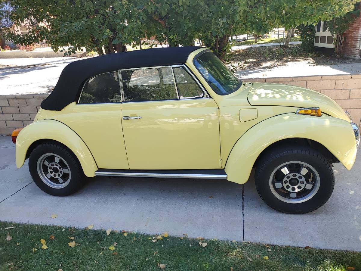 Super-beetle-convertible-1973-yellow