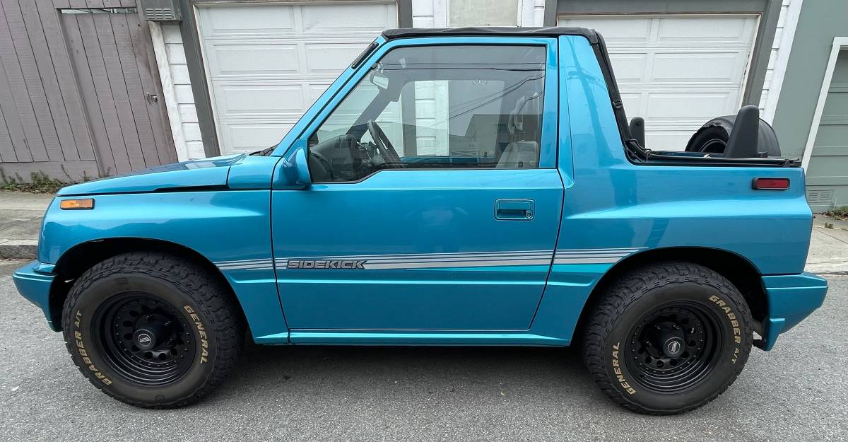 Suzuki-sidekick-1993-blue