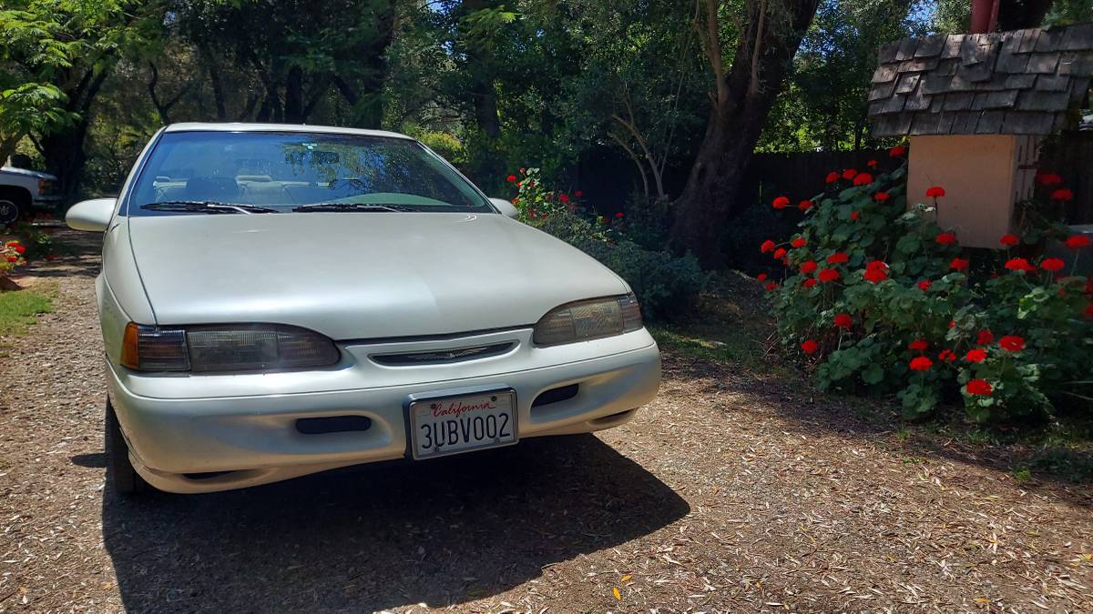 Thunderbird-lx-1995-white