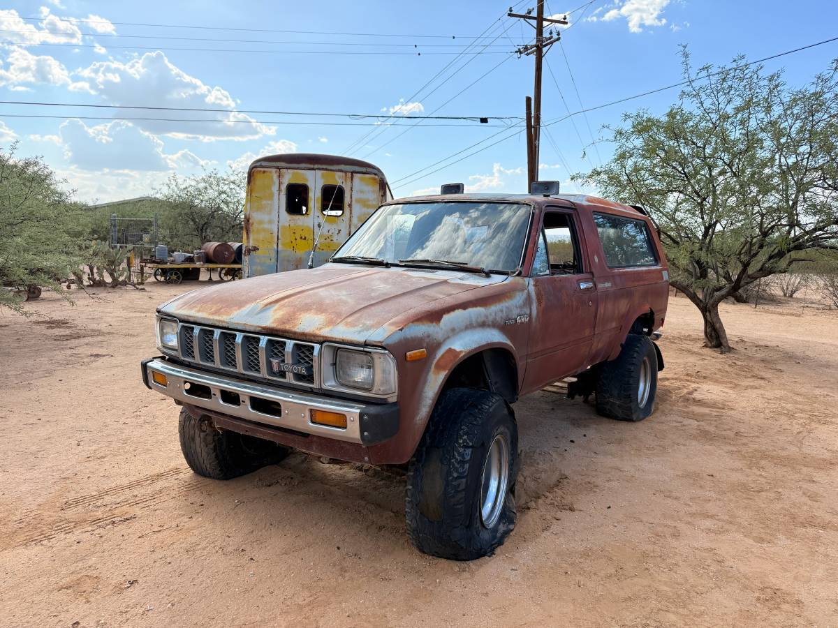 Toyota-1983-red