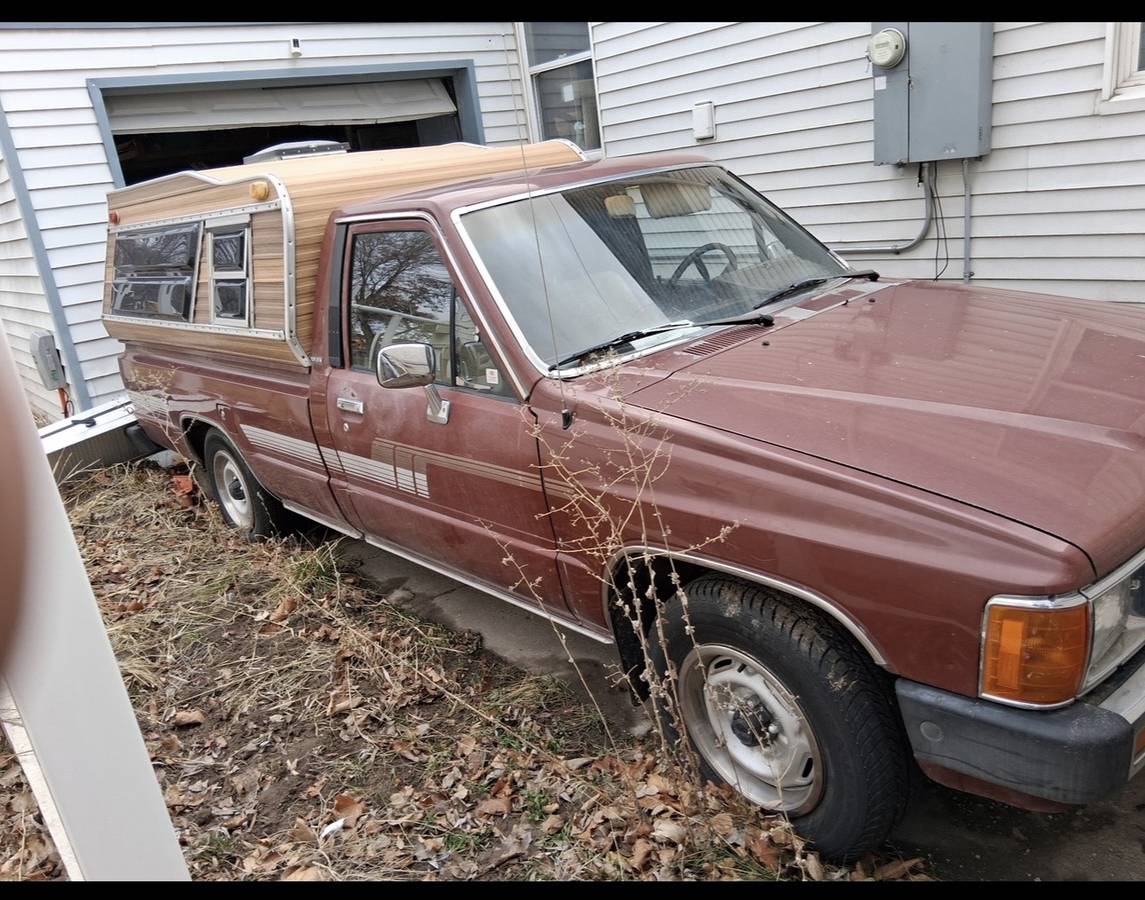 Toyota-1986-brown