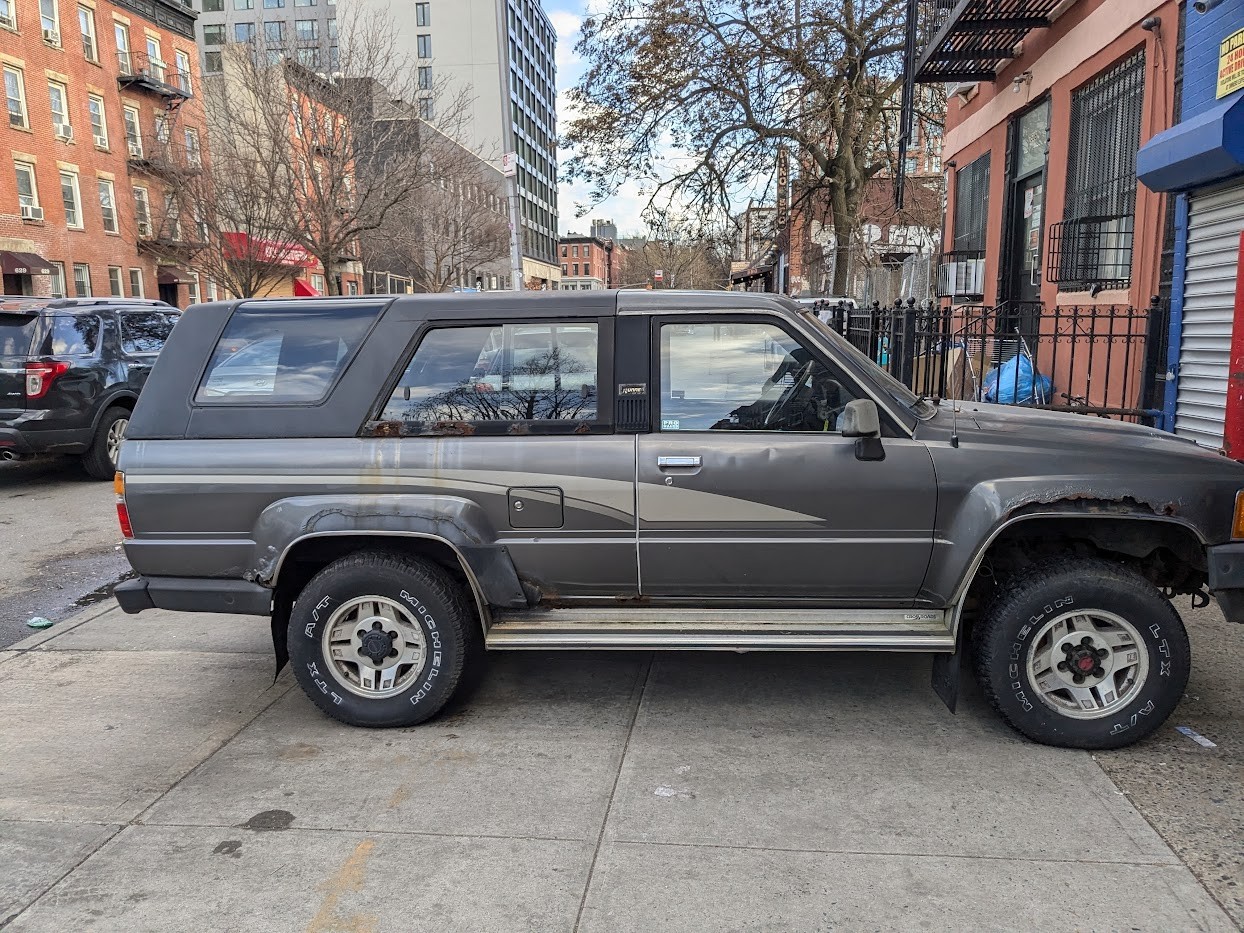 Toyota-4Runner-1989-SUV-Gray Toyota 4Runner 1989