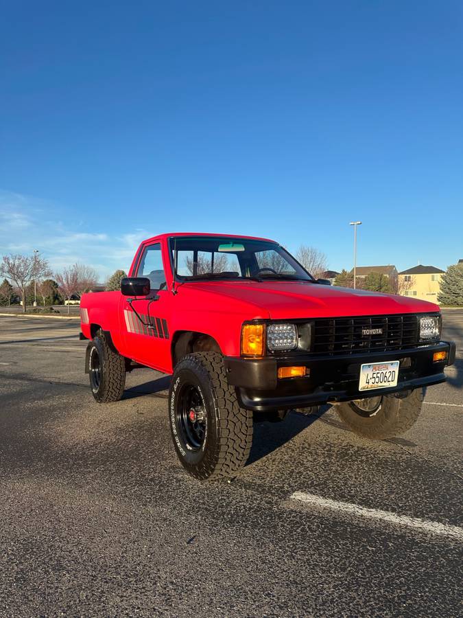 Toyota-4x4-1985-red