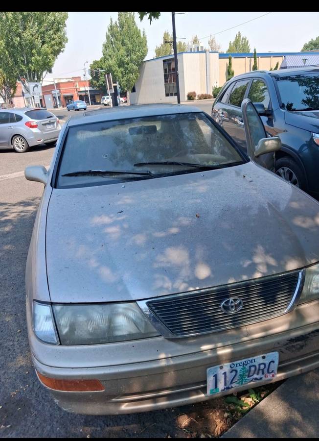 Toyota-Avalon-xl-1996