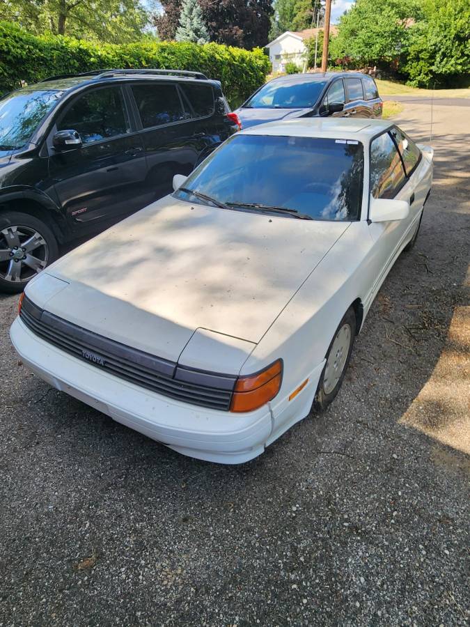 Toyota-Celica-alltrac-1988-white
