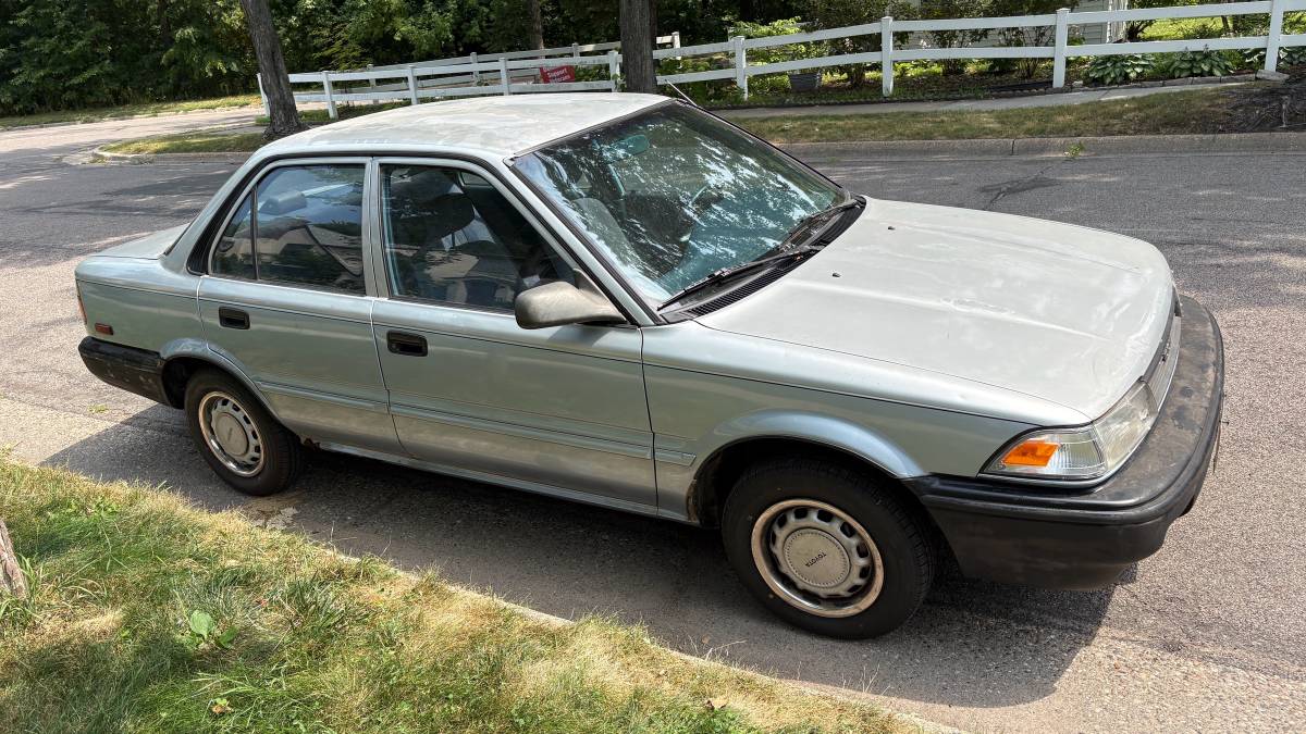 Toyota-Corolla-1989-blue Toyota-Corolla-1989-blue