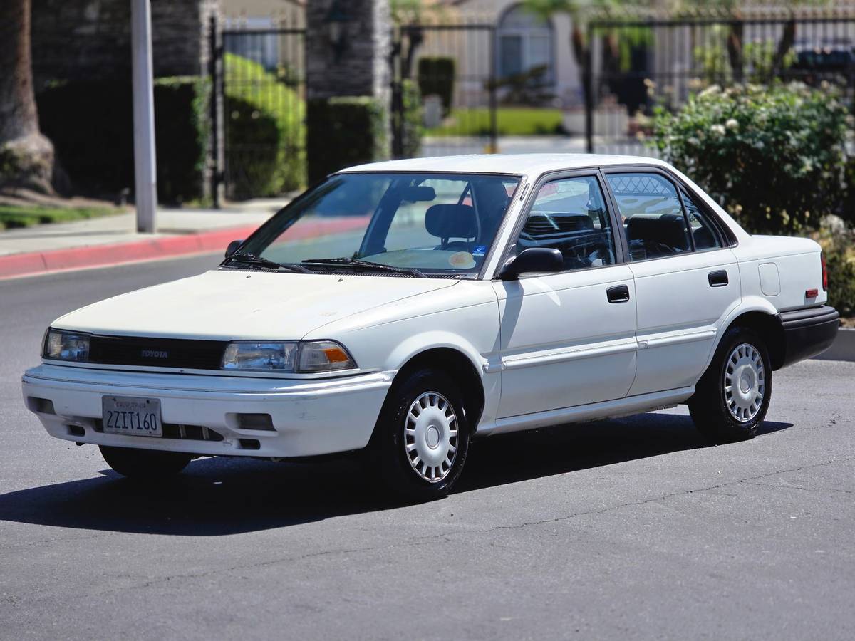 Toyota-Corolla-1992