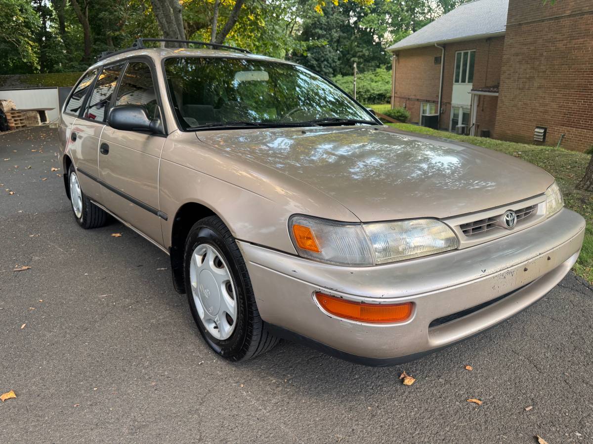Toyota-Corolla-1996