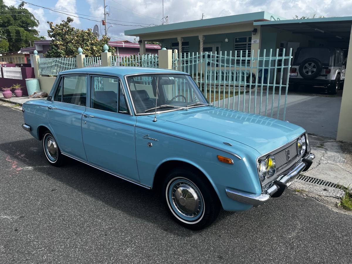 Toyota-Corona-1969-blue